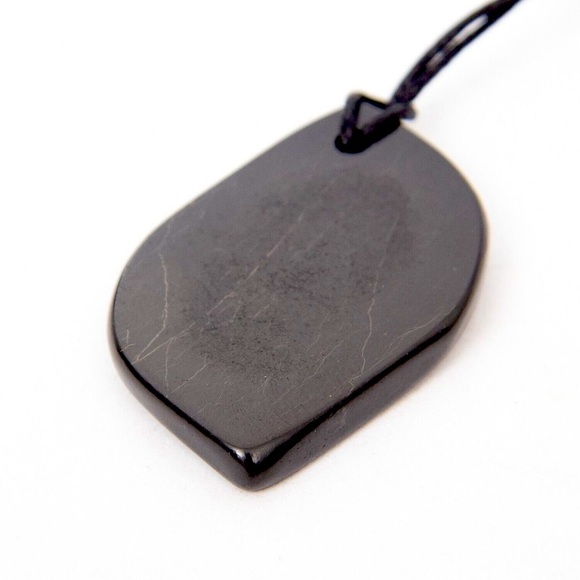 Authentic shungite leaf pendant necklace sourced from Karelia, Russia - Picture 3 of 5